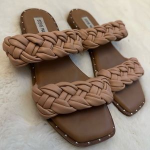 5.5 Steve Madden Brown Sandals